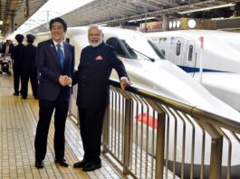 Indian Prime Minister Narendra Modi with Japanese Prime Minister Shinzo Abe